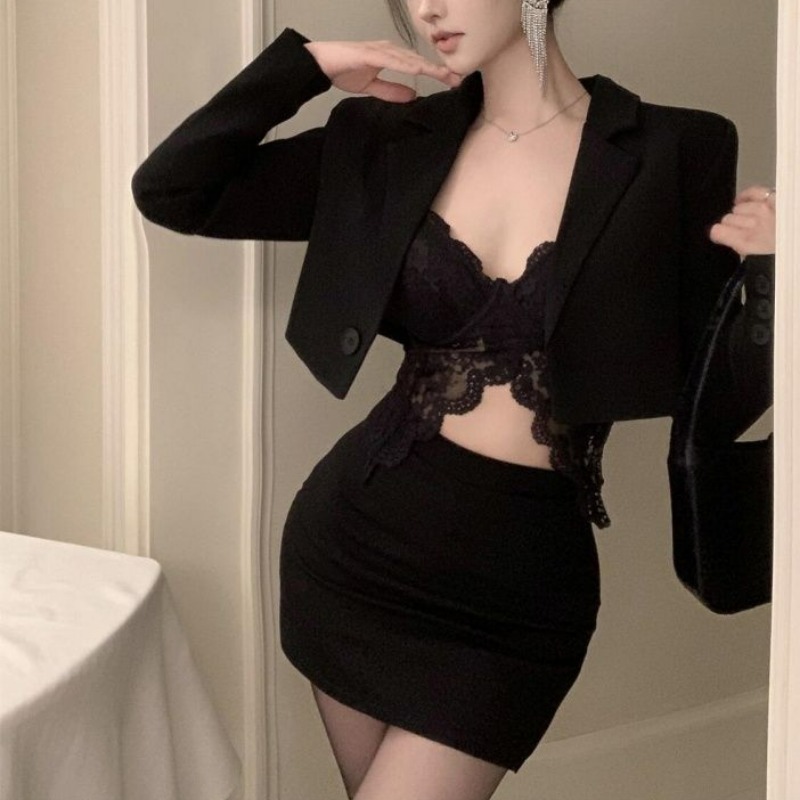 Black Spring Blazer Lace Brale - مراجعة Lace Bralette Set وسعره