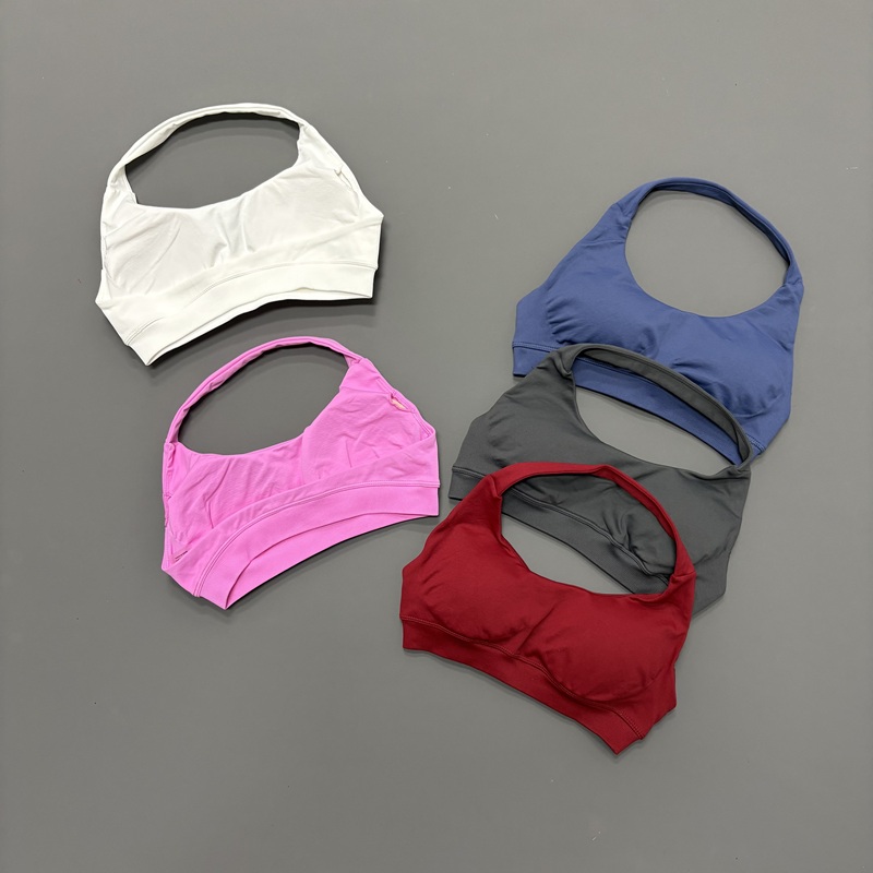 HISTELLO Seamless Halter Neck  - مراجعة T Shirt Bra Seamless وسعره